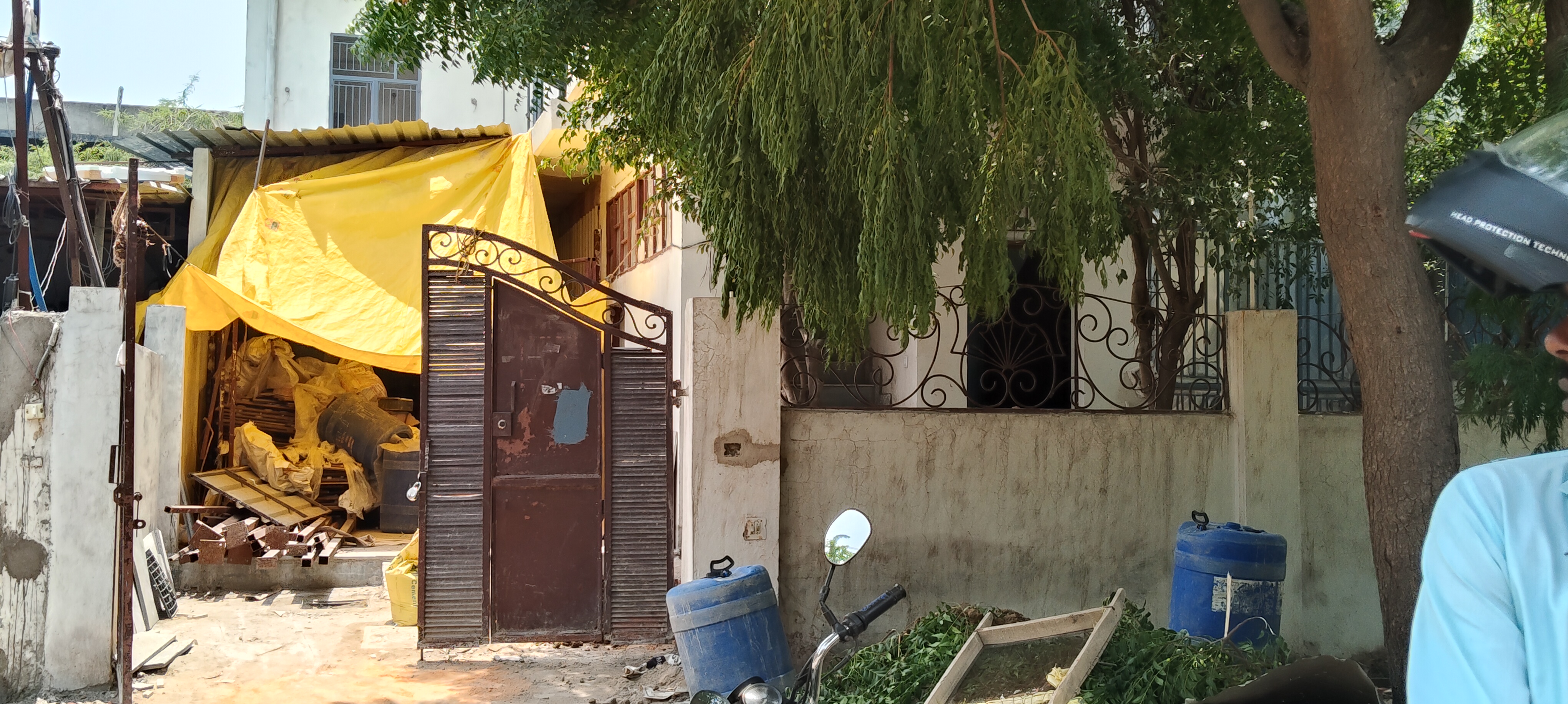1000 Sq meter industrial Building in ecotech 3 greater Noida