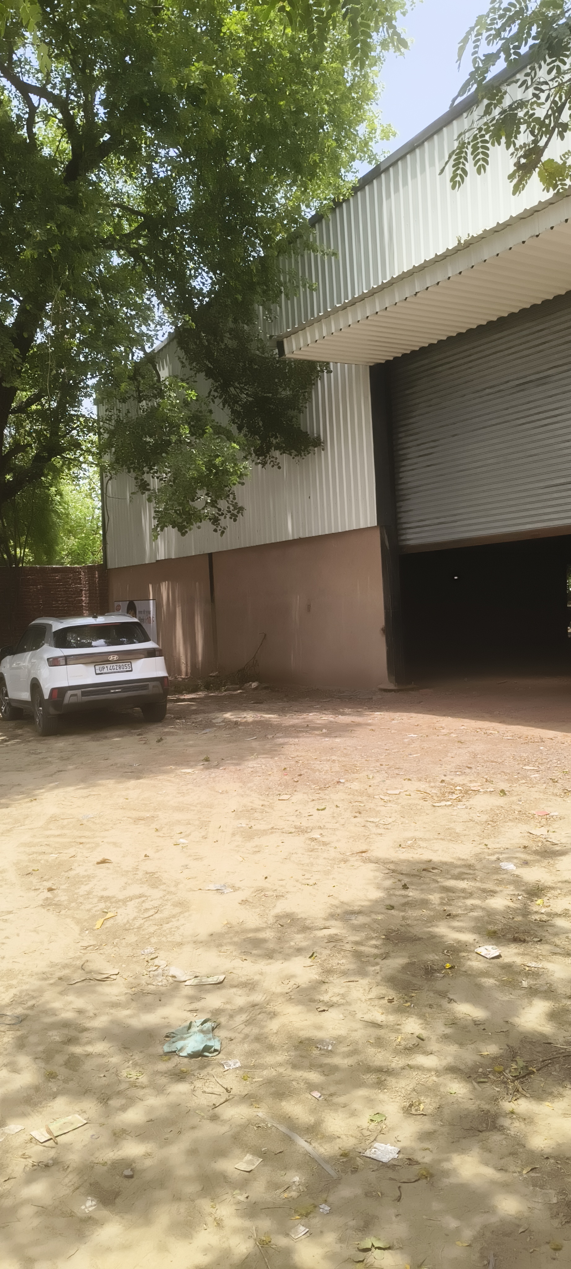 5000 sq ft industrial warehouse
